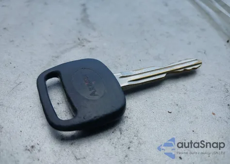 2001 Chevrolet Prizm z USA, uszkodzony, nr VIN 1Y1SK52881Z421671